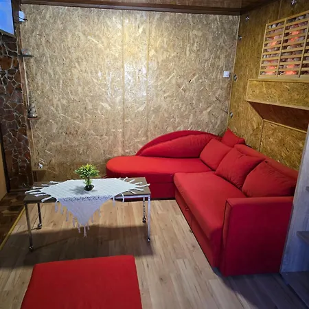 D-club Apartment