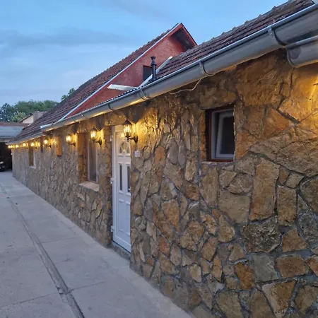 D-club Apartment